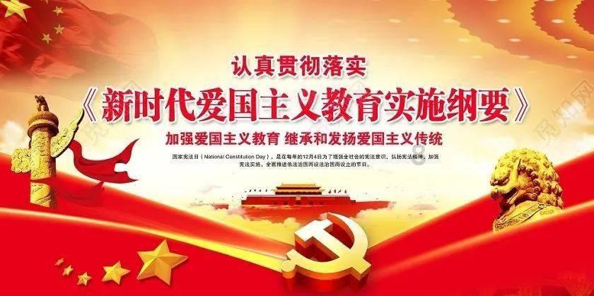 美的电饭煲盖怎么拆开？